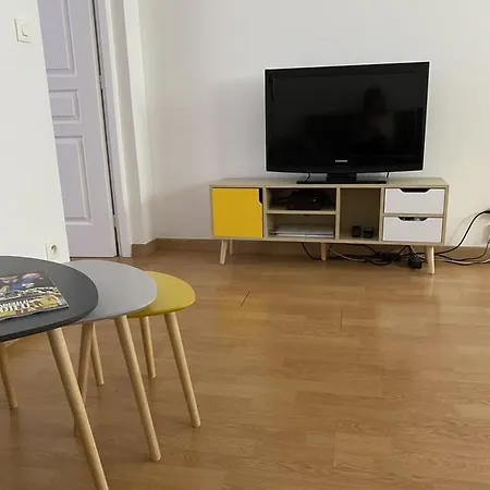 Cute, Bright And Quiet In Bastille - Le Marais Apartment Paris